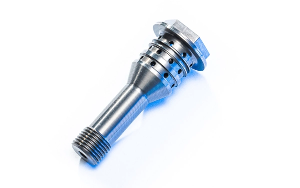 CNC-struženje trdih materialov